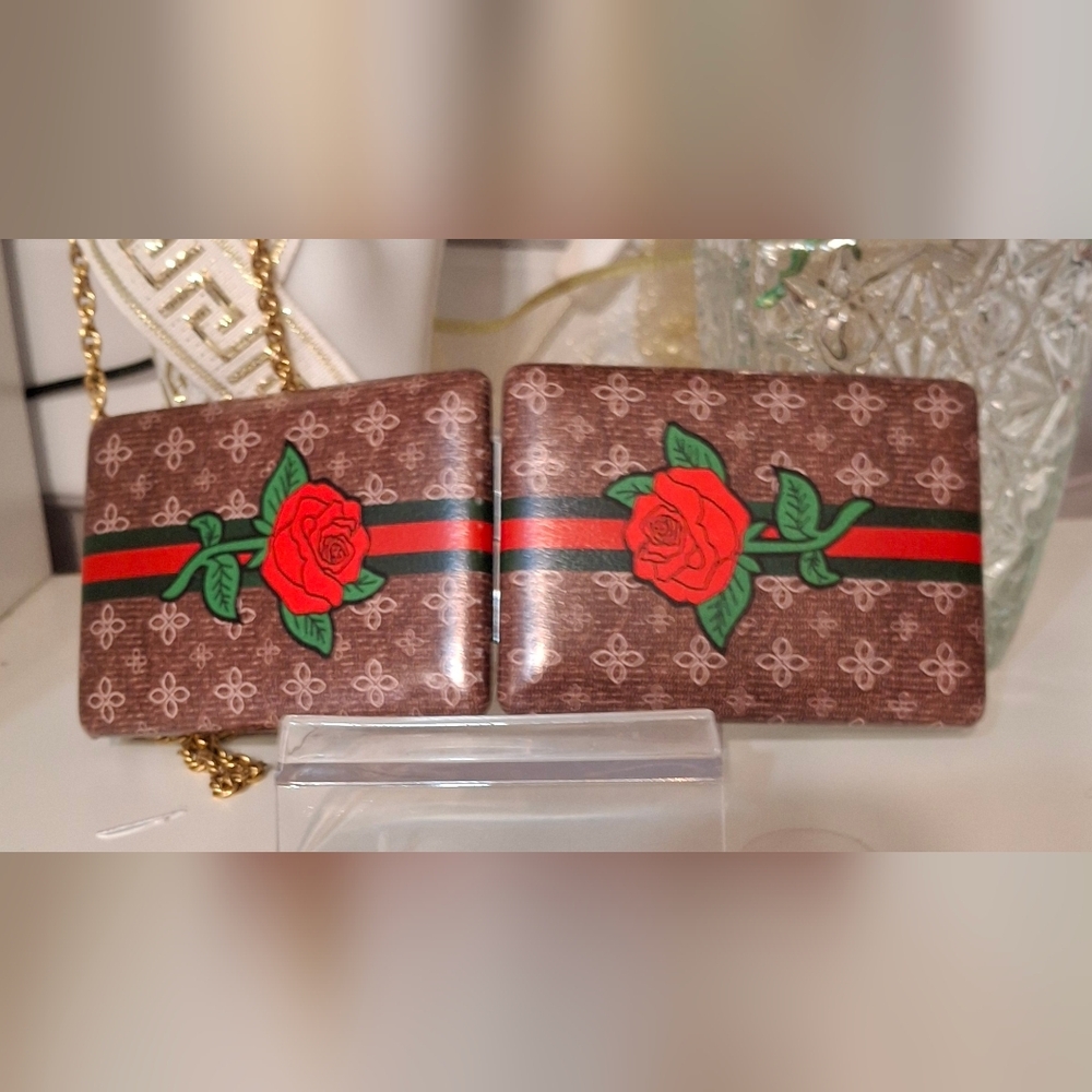 Luxury Inspired Double Mirror Compact  With Magnification New - Picture 2 of 3